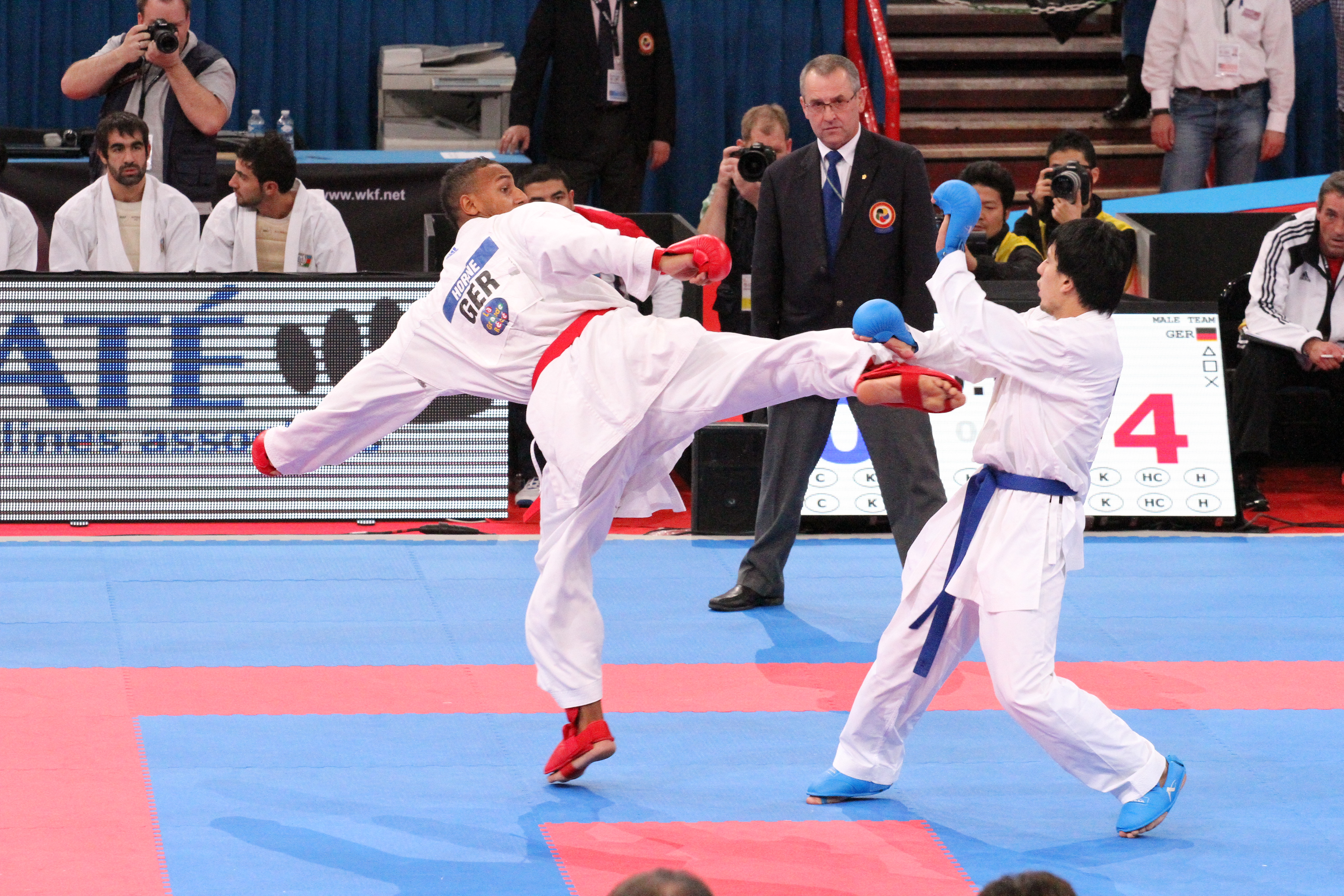 File:WKF-Karate-World-Championships 2012 Paris 558.JPG