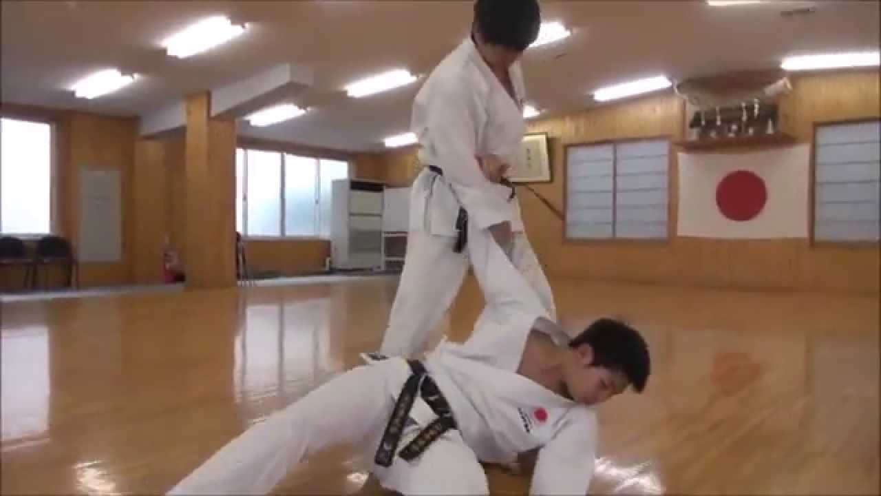 JKA Karate Instructor Tatsuya Naka at the Japan Karate Association